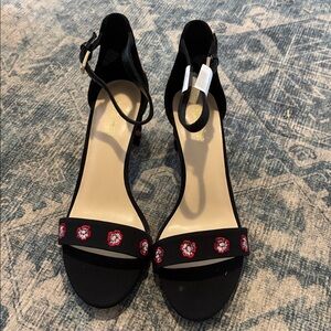 NWOT Nine West Black Heels with Red Floral Accents